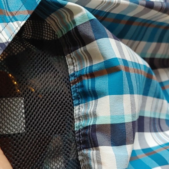 🌻Women's The North Face Plaid Performance Button Down Shirt - Picture 6 of 16